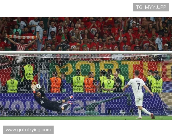 点球判罚争议背后的规则博弈与裁判尺度之辩引发赛场公平性质疑 - 副本 - 副本 (2) 点球判罚争议背后的规则博弈与裁判尺度之辩引发赛场公平性质疑 - 副本 - 副本 (2)