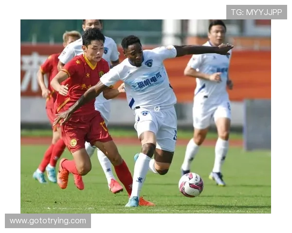 中甲足球赛事精彩纷呈,在线直播带你全程直击比赛激情 - 副本 (2) 中甲足球赛事精彩纷呈,在线直播带你全程直击比赛激情 - 副本 (2)